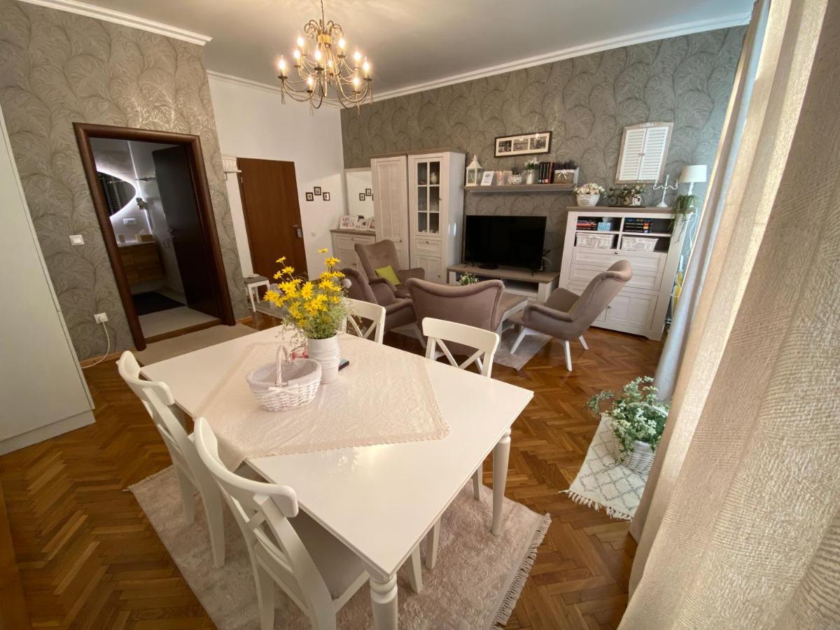 Apartment Old Town Ana Sibiu