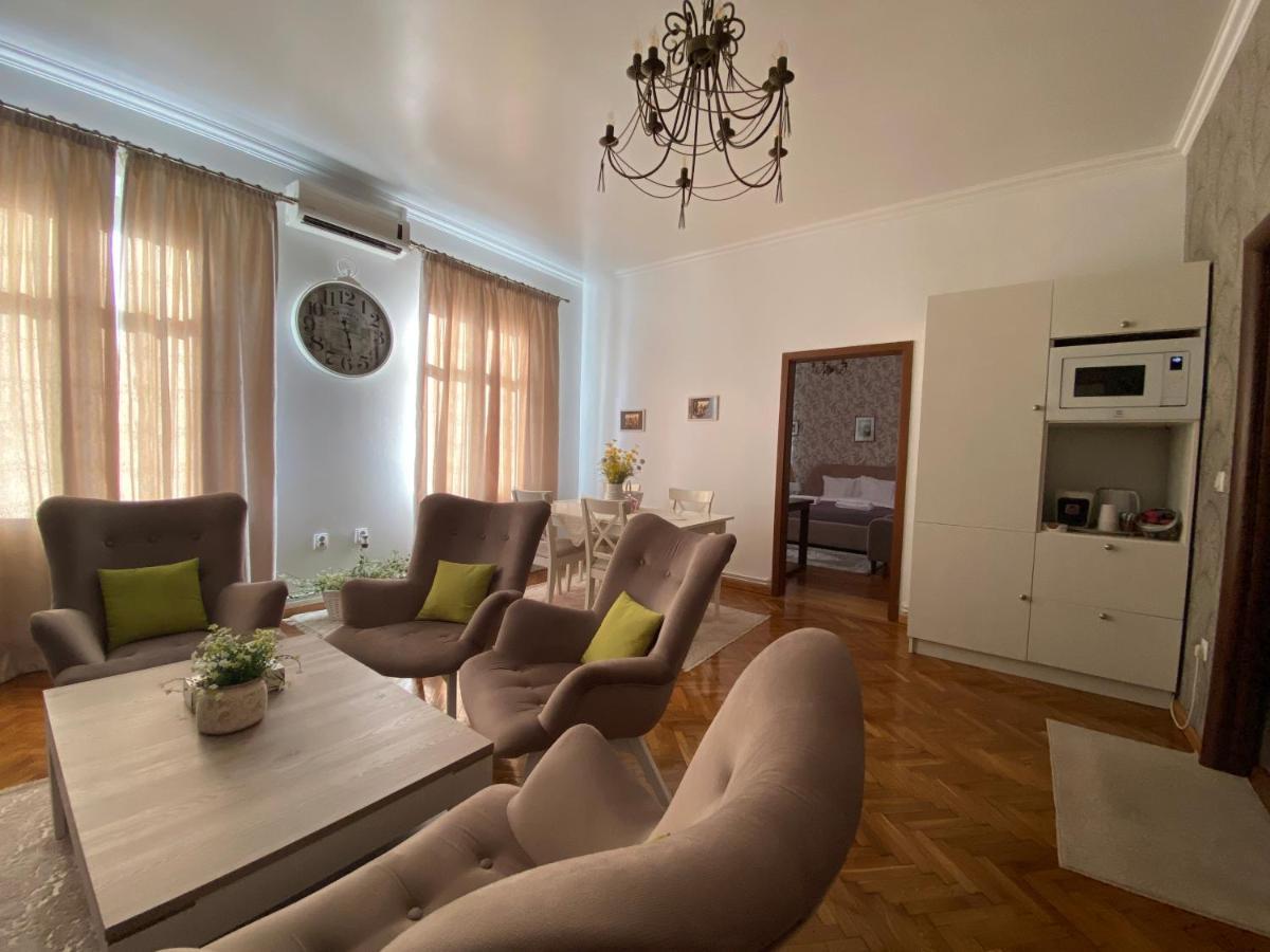 Apartment Old Town Ana *