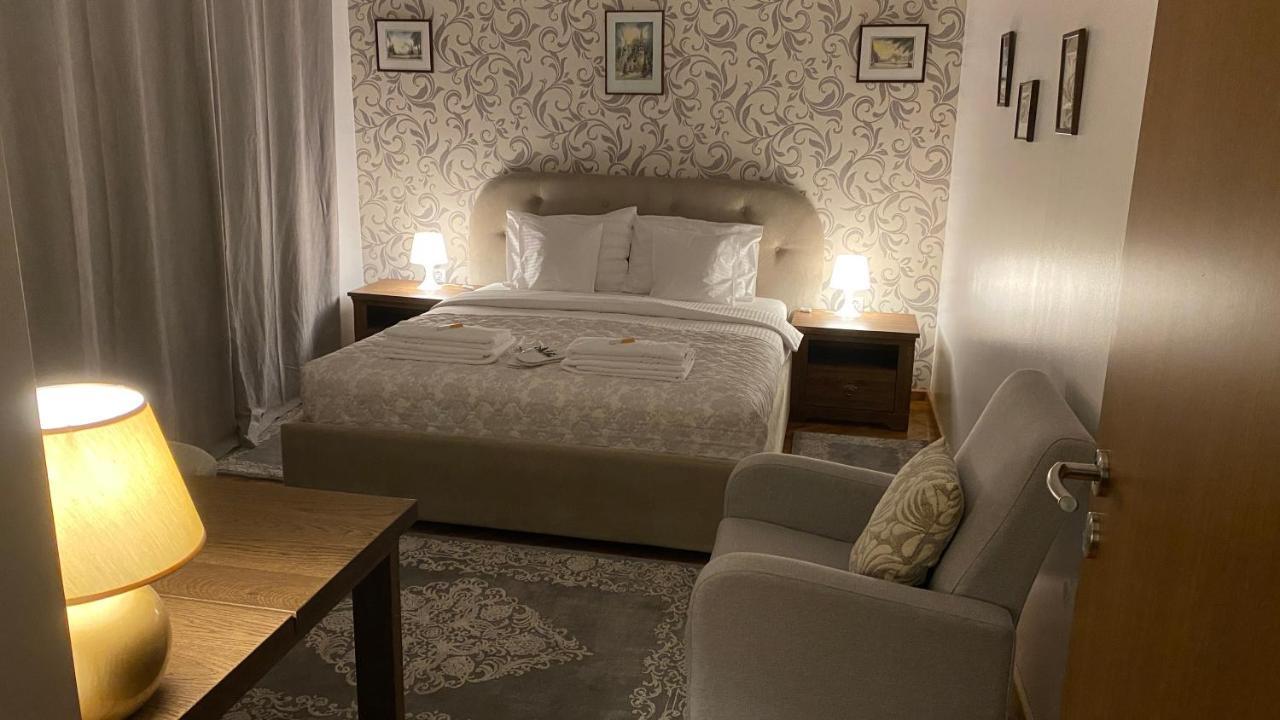 Old Town Ana Apartment *